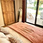 Nocleg ze śniadaniem Zenae - Cosy Avec & Sauna Vitrac (Cantal)