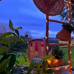 Zenae - Cosy Avec & Sauna Nocleg ze śniadaniem 4*