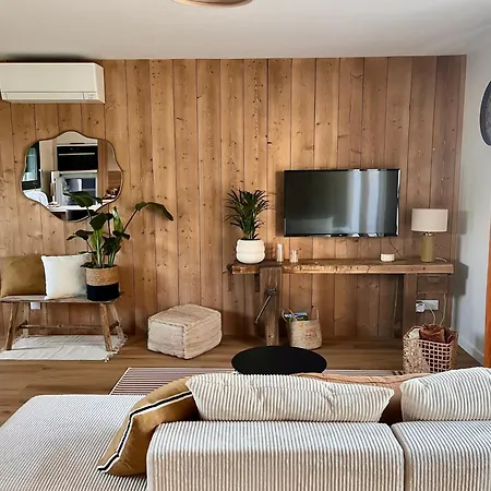 Zenae Bed & Breakfast Vitrac (Cantal)