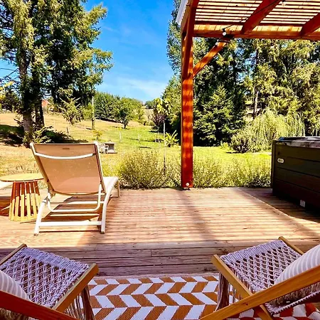 Zenae Bed & Breakfast Vitrac (Cantal)