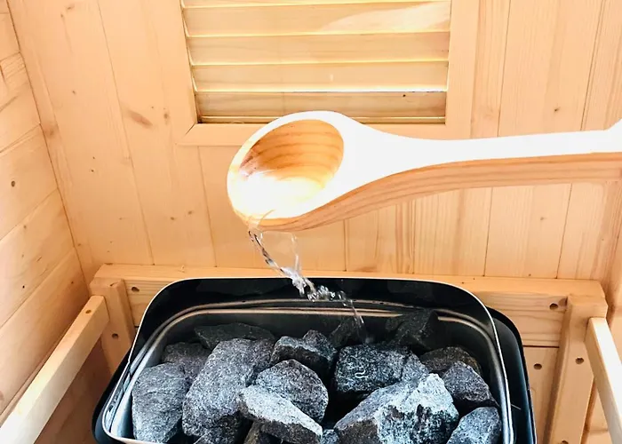 Bed & Breakfast Zenae - Cosy Avec & Sauna 4*