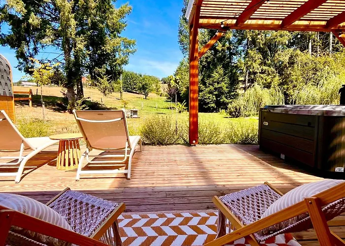 Zenae - Cosy Avec & Sauna Bed & Breakfast Vitrac (Cantal)