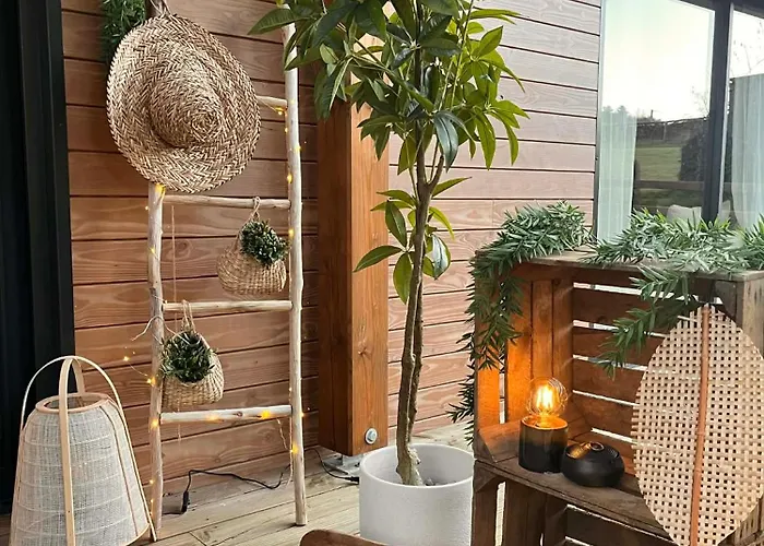 Zenae - Cosy Avec & Sauna 4* Vitrac (Cantal)